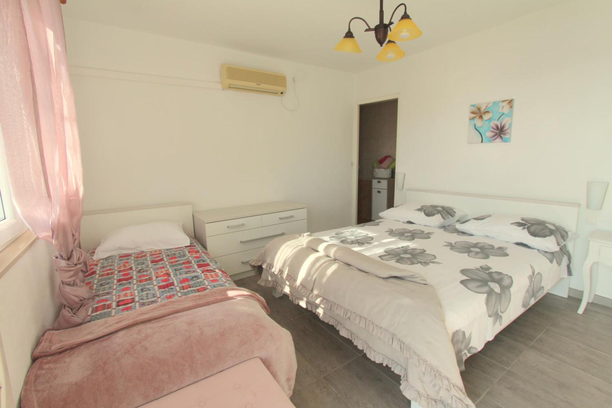 Apartments Cervelin 로푸드 객실 사진